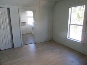 524 3rd St N in St. Petersburg, FL - Building Photo - Building Photo