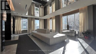 396 Hwy 7 in Richmond Hill, ON - Building Photo - Building Photo