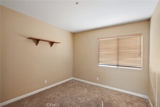 5621 Grand Prix Ct in Fontana, CA - Building Photo - Building Photo