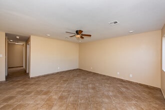4597 W 18th Pl in Yuma, AZ - Building Photo - Building Photo
