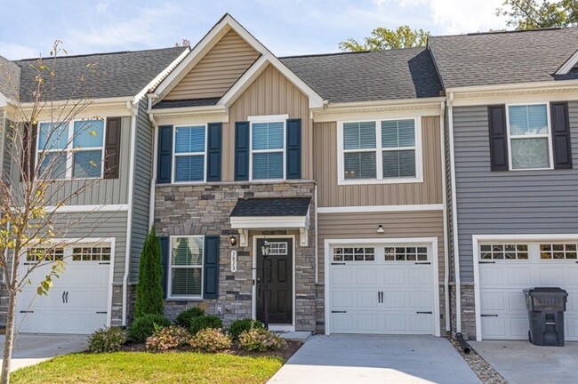 property at 5813 Austin Woods Dr