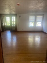 312 Harbor St in Branford, CT - Building Photo - Building Photo