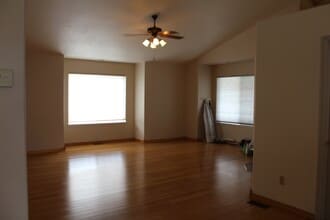 201 Mallow Ct in New Castle, CO - Foto de edificio - Building Photo