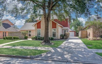 7626 Cypress Dr in Humble, TX - Foto de edificio - Building Photo