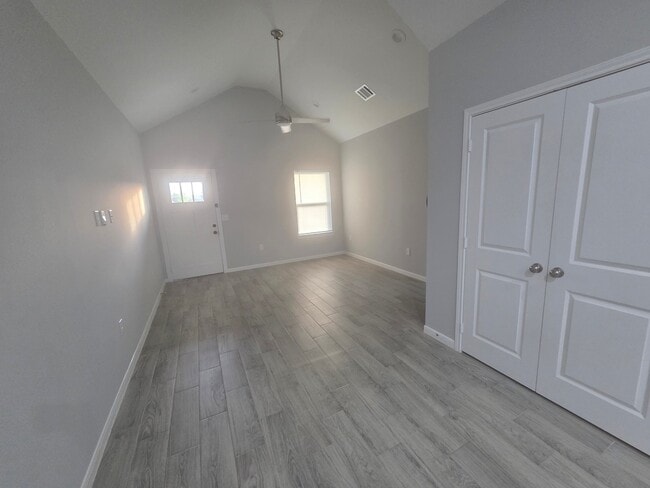 1833 Rd 5740 in Cleveland, TX - Building Photo - Building Photo