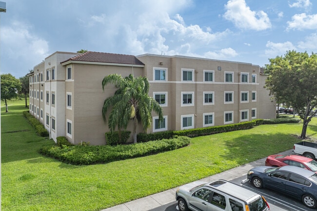 Westview Gardens in Miami, FL - Foto de edificio - Building Photo
