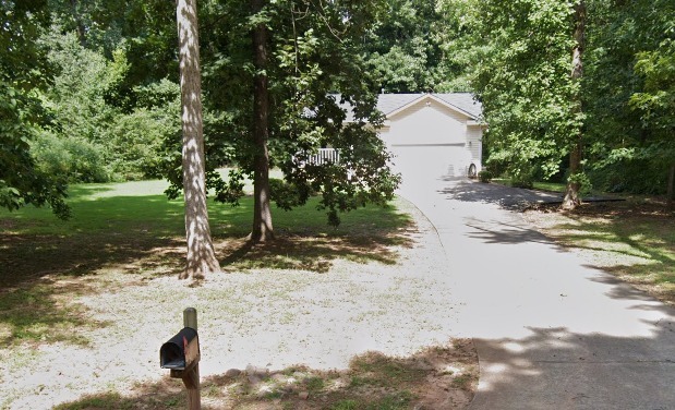 7588 Lyle Dr in Riverdale, GA - Building Photo