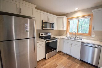 2607 Tuxedo Ln NW in Rochester, MN - Building Photo - Building Photo
