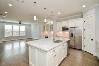 2511 Judiway St in Houston, TX - Foto de edificio - Building Photo