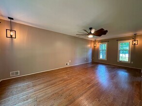 2305 Rosedown Dr in Reston, VA - Building Photo - Building Photo