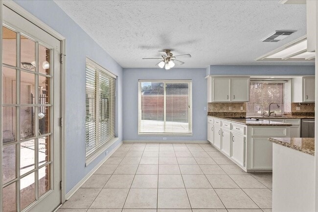 property at 2422 Fairwind Dr