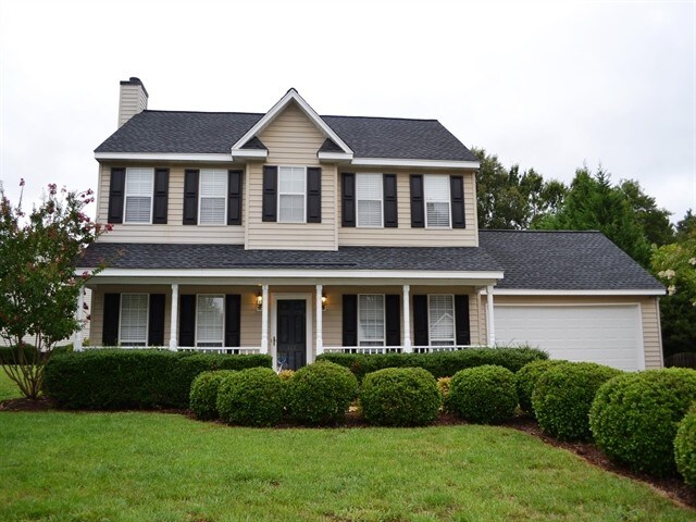 101 Bonnie Woods Dr in Greenville, SC - Building Photo