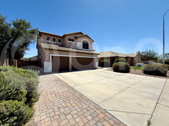 1961 E Derringer Way
