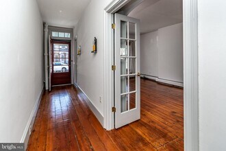 34 Buttonwood St in Lambertville, NJ - Building Photo - Building Photo