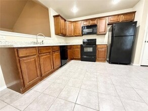 610 Saddlehorn Dr in Centerton, AR - Building Photo - Building Photo