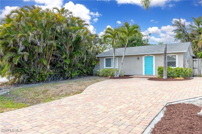 856 104th Ave N in Naples, FL - Building Photo - Building Photo