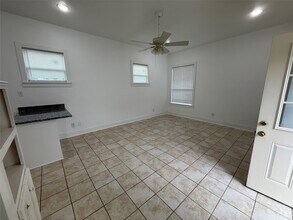 5201 Leeland St in Houston, TX - Building Photo - Building Photo