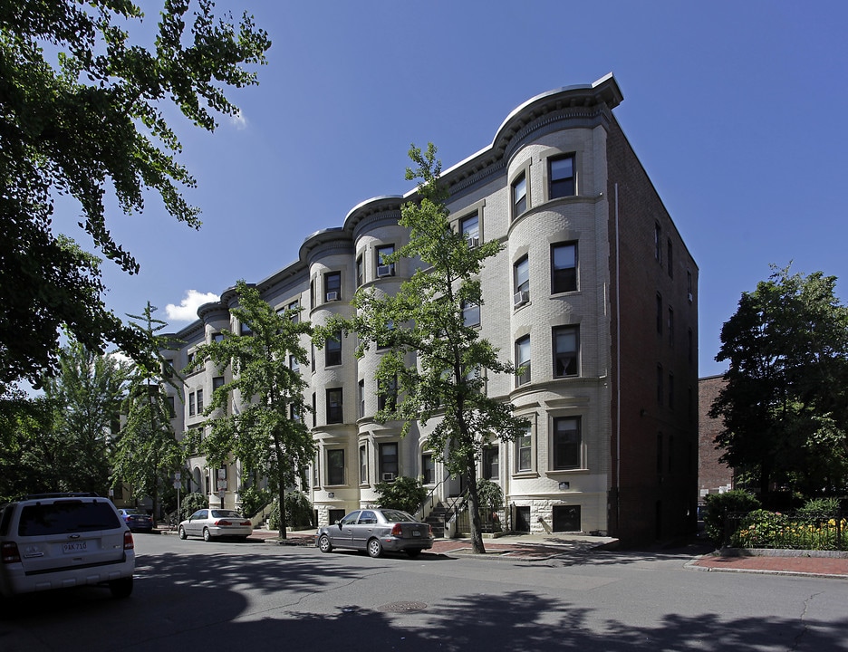 St. Botolph Street Apartments in Boston, MA - Building Photo