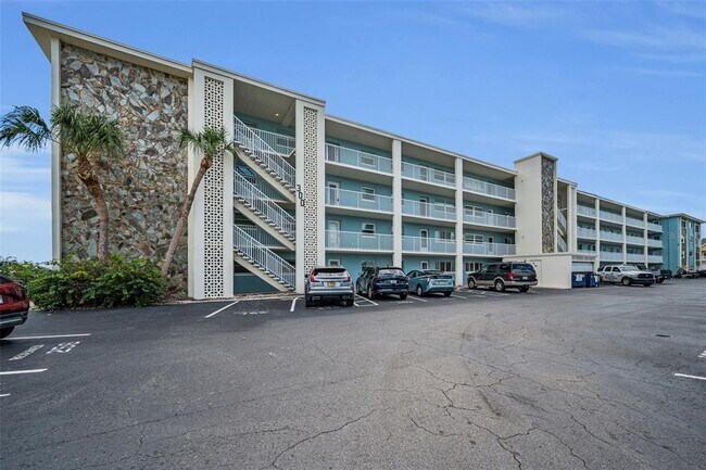 300 64th Ave in St Pete Beach, FL - Building Photo - Building Photo