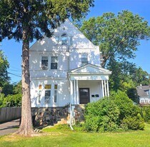 178 N Broadway in Nyack, NY - Building Photo