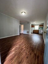 2413 S Fraser St, Unit 2-Bedroom in Georgetown, SC - Building Photo