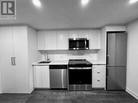 30 Tretti Wy in Toronto, ON - Building Photo