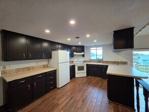 3718 W 17th Pl in Kennewick, WA - Building Photo - Building Photo