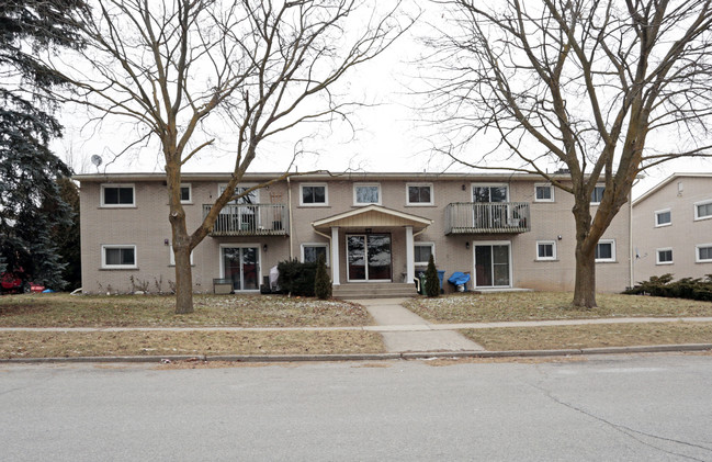 164 Applewood Cres in Guelph, ON - Building Photo - Primary Photo