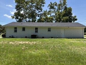 1246 NC-27 in Benson, NC - Building Photo - Building Photo