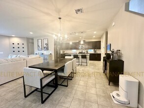 7755 S Via Casa De Campo in Tucson, AZ - Building Photo - Building Photo