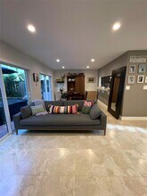 7483 SW 109th Ave in Miami, FL - Building Photo - Building Photo