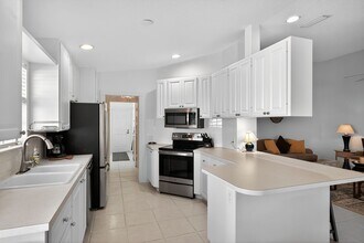 7542 Quinto Dr in Sarasota, FL - Building Photo - Building Photo