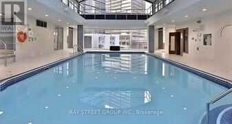 33 Sheppard Ave E in Toronto, ON - Building Photo