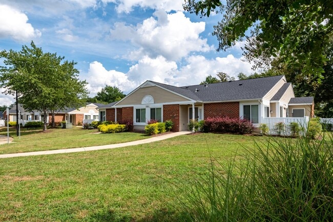 Coachman's Landing Apartments