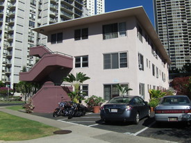 1627 Ala Wai Blvd Apartments