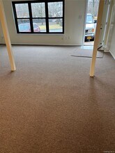 9 Bailey Ct in Middle Island, NY - Building Photo - Building Photo