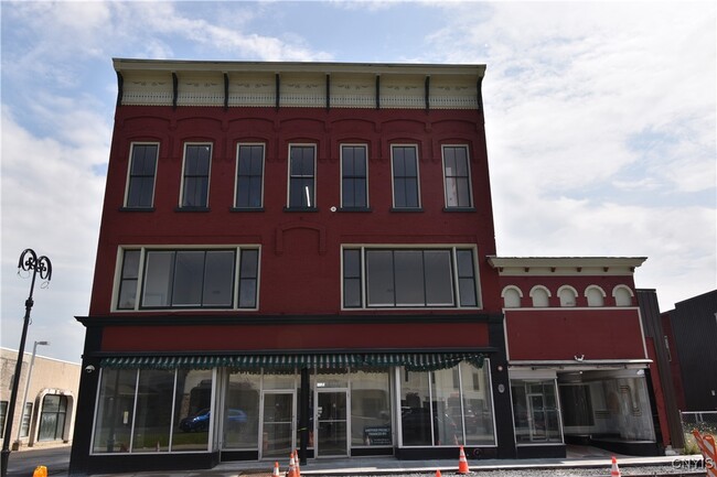 170 Court St in Watertown, NY - Building Photo - Building Photo