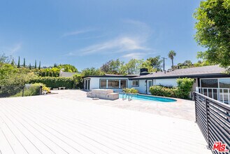3650 Sapphire Dr in Los Angeles, CA - Building Photo - Building Photo