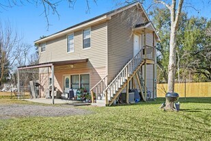 7357 1/2 Brace St in Houston, TX - Building Photo