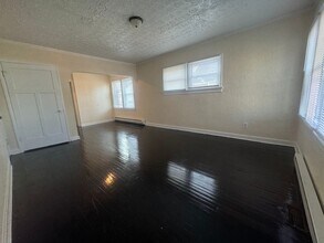 2010 Auburn Ave in Dayton, OH - Building Photo - Building Photo
