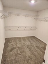 18413 Quiet Range Dr in Elgin, TX - Foto de edificio - Building Photo