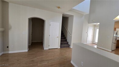 8934 Tom Noon Ave in Las Vegas, NV - Building Photo - Building Photo