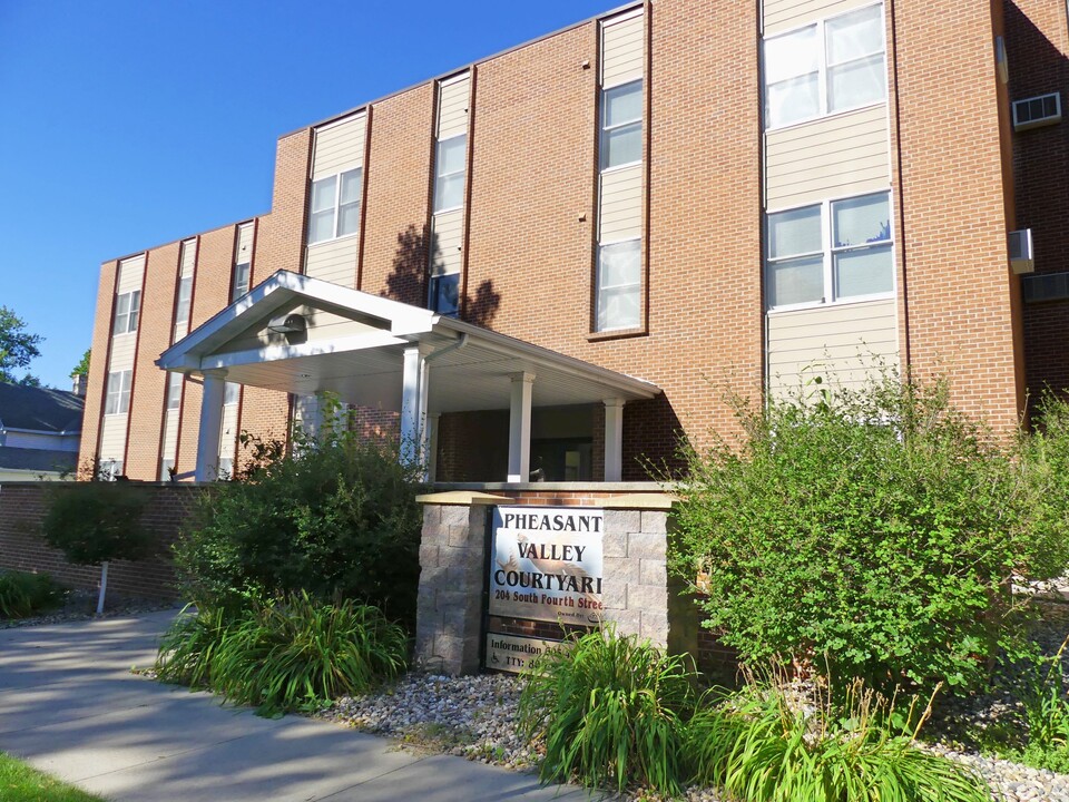 Pheasant Valley Courtyard Apartments in Milbank, SD - Building Photo