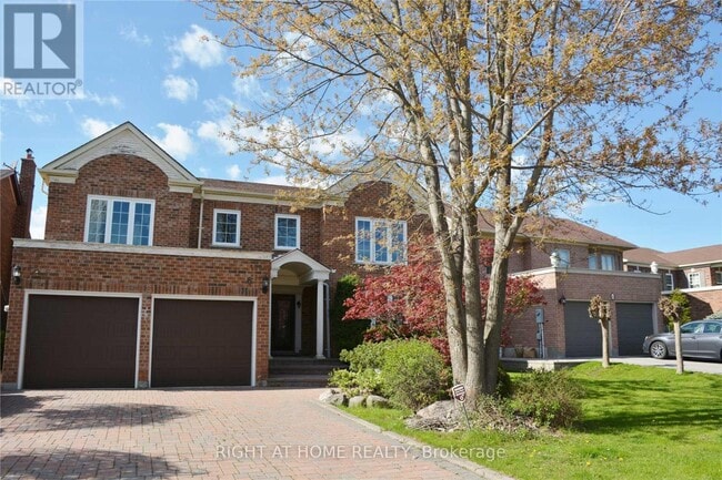 property at 6 Cowles Ct
