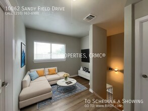 10062 Sandy Field Dr in San Antonio, TX - Building Photo - Building Photo