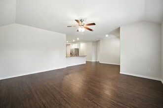 2429 Opaline Dr, Unit 5506 in Aubrey, TX - Building Photo - Building Photo