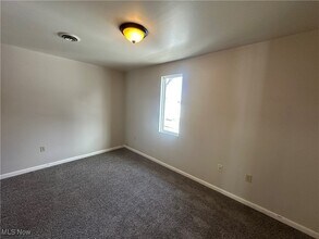 761 E Park Ave in Columbiana, OH - Building Photo - Building Photo