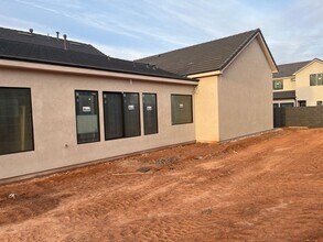 365 Homeside Rd in Washington, UT - Building Photo - Building Photo