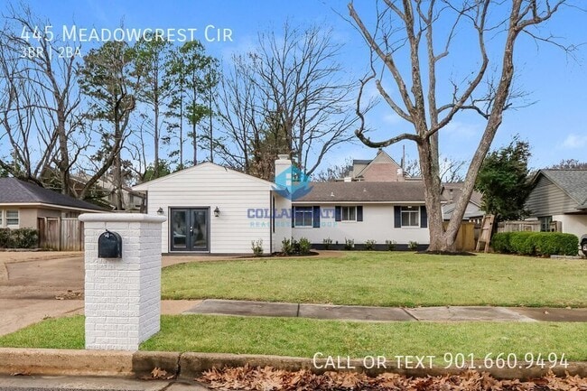 property at 445 Meadowcrest Cir
