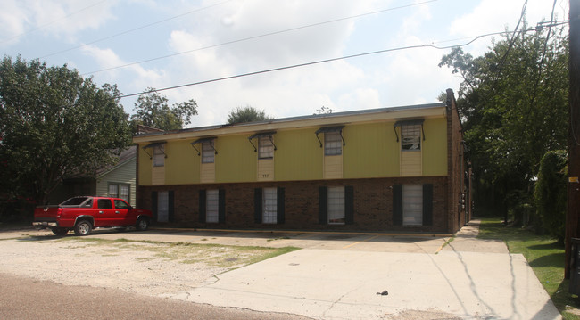 447 Steele Blvd in Baton Rouge, LA - Building Photo - Building Photo